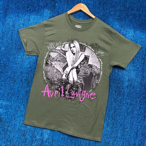 Avril Lavigne Skater Boy Green Rock T-Shirt Size Large - Picture 3 of 4